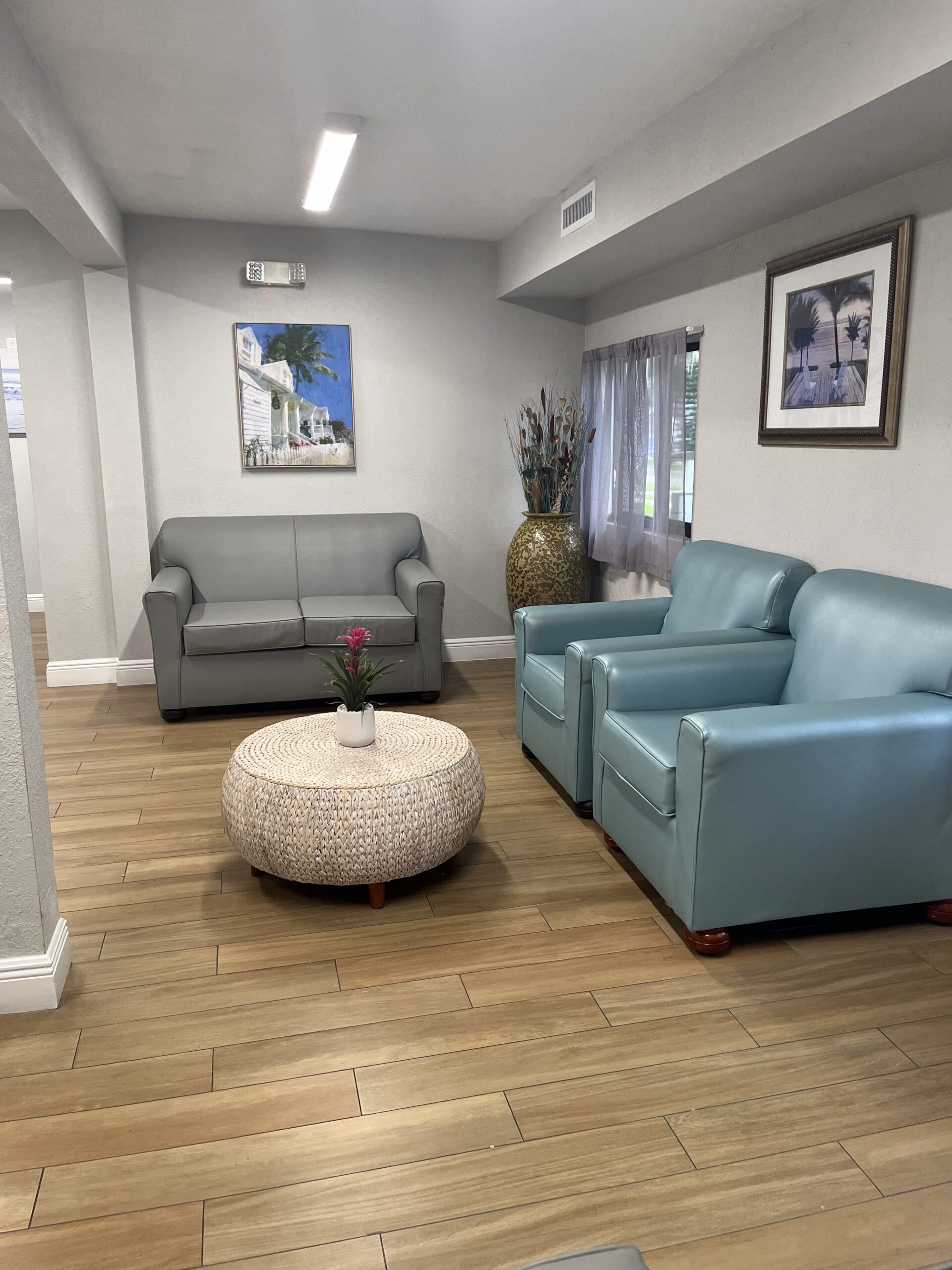 Lifeskills Orlando Outpatient - Seating area